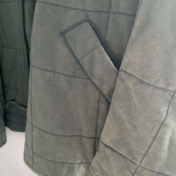Green Quilted Jacket - Picture 2 of 5